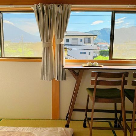 富士山を眺められる宿 ゲストハウス花水木 Nishikatsura Ngoại thất bức ảnh