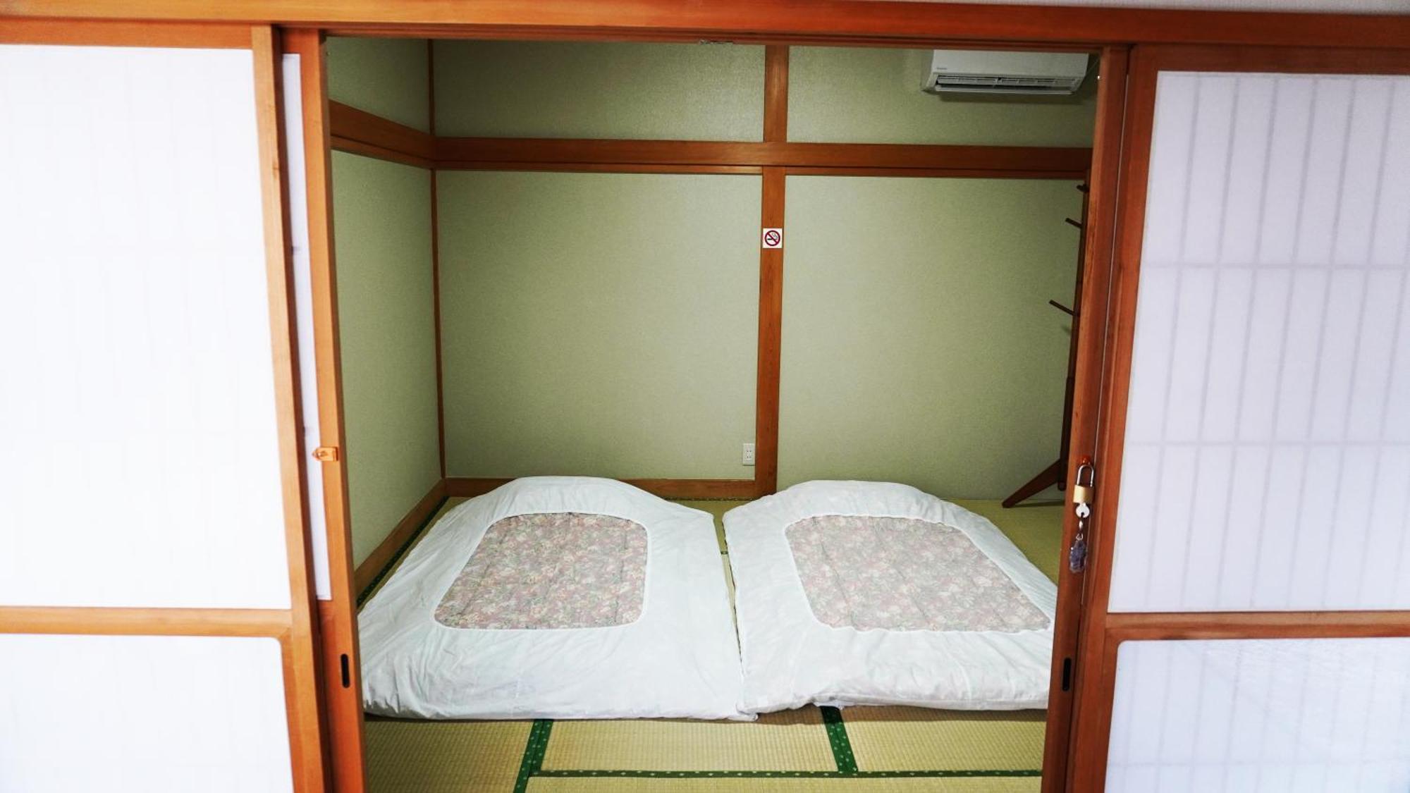 富士山を眺められる宿 ゲストハウス花水木 Nishikatsura Ngoại thất bức ảnh